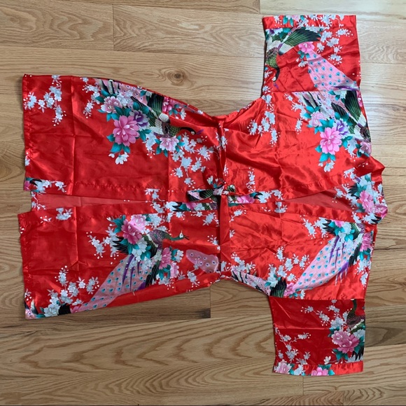 Japanese kimono w/ belt - Picture 1 of 1